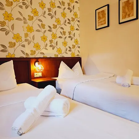 Ikura Self-check-in Отель Лютерштадт-Айслебен