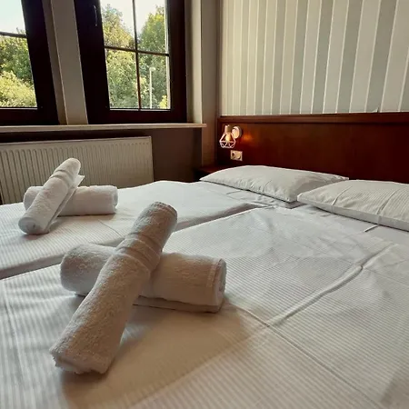 Ikura Self-check-in Hotel Lutherstadt Eisleben